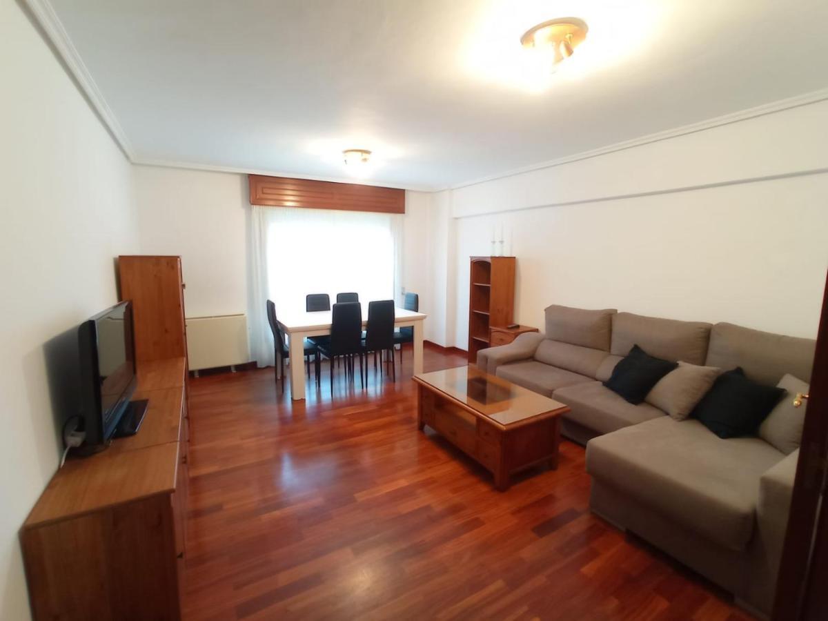 Acogedor Apartamento En Pontedeume Eksteriør billede